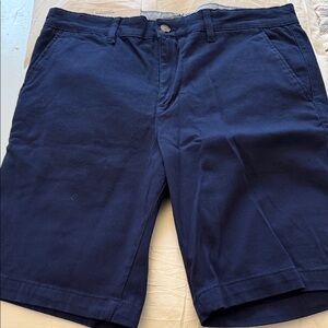 Berkeley Jensen Men's Navy Blue Shorts